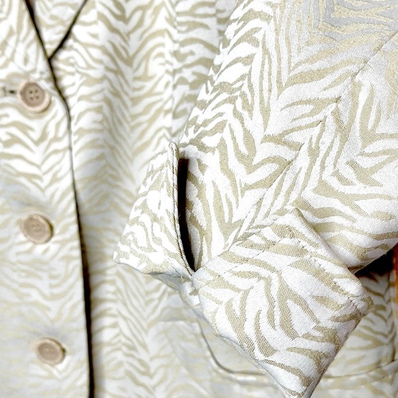 RQT Blazer Cream Tan Tiger Stripe Sz 10 Petite - Picture 3 of 12